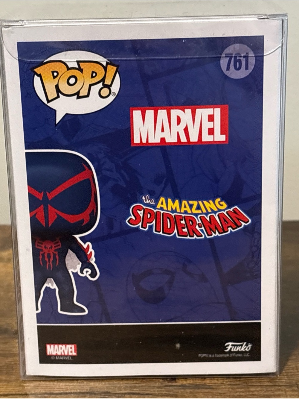 Funko Pop! Marvel Spider-Man 2099 #761 2021 Spring Convention w/ Protector - Picture 3 of 7